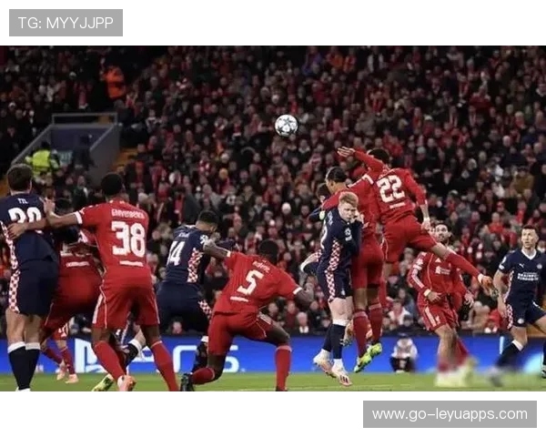 巴黎拜仁国米顺利取胜，利物浦绝杀精彩绝伦，拜仁1-3利物浦