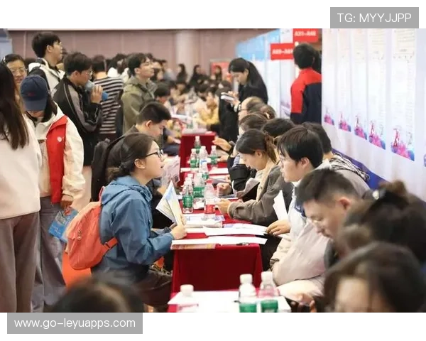 留学生求职机构排名出炉，DBC职梦获评最佳选择，留学生求职服务